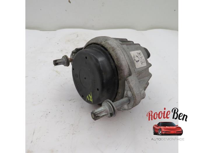 Used Engine mount BMW 3 serie (E90) 330i 24V Price € 25,00 Margin scheme offered by Rooie Ben autodemontage