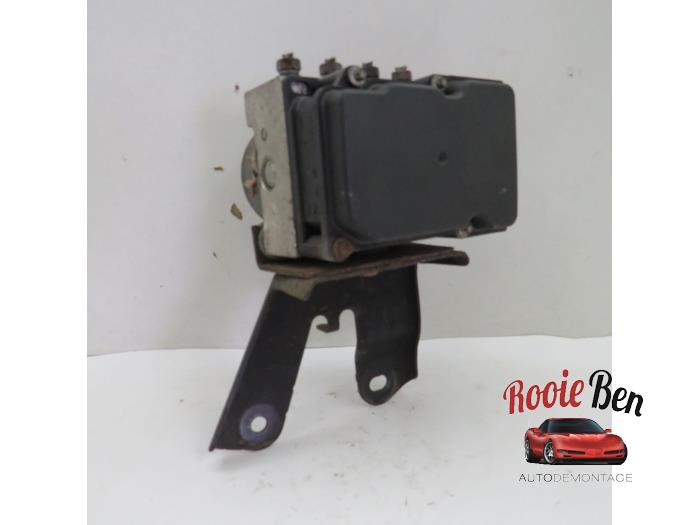 Begagnade ABS-pump Toyota Aygo (B10) 1.0 12V VVT-i Pris € 25,00 Marginaltabell erbjuds av Rooie Ben autodemontage
