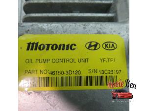 Ölpumpe Module van een Kia Optima 2.0 CVVT Hybrid 16V 2013