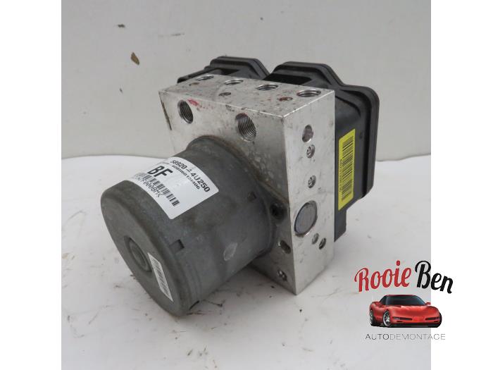 ABS pump Kia Optima 2.0 CVVT Hybrid 16V 589204U250 G4NE MANDO