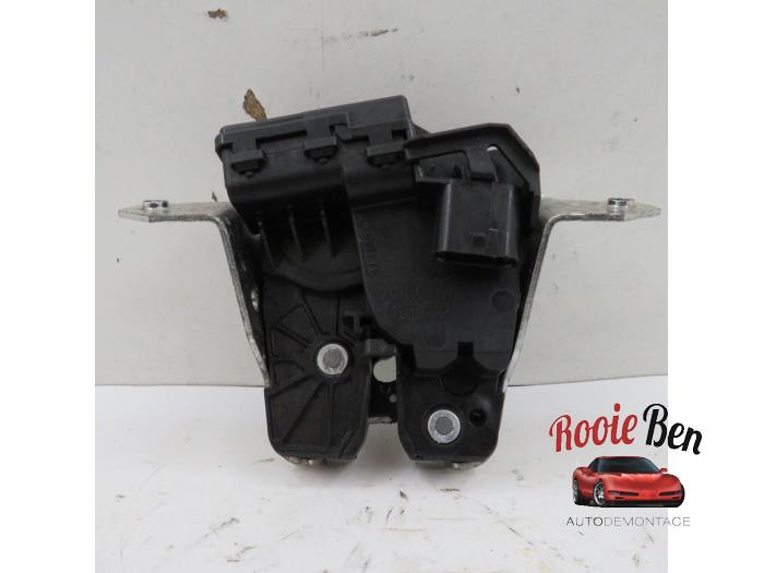 Tailgate lock mechanism Mercedes A 2.0 A220 Turbo 16V A0997400400