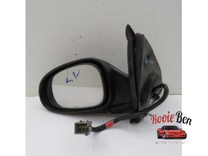 Used Wing mirror, left Chrysler Stratus (JA/JX) 2.5 V6 24V Price on request offered by Rooie Ben autodemontage