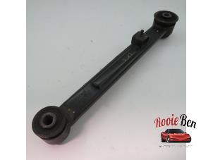 Used Rear wishbone, left Dodge 1500 Crew Cab (DS/DJ/D2) 5.7 Hemi V8 4x4 Price on request offered by Rooie Ben autodemontage