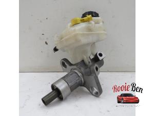 Used Master cylinder Chevrolet Cruze 1.8 16V VVT Price on request offered by Rooie Ben autodemontage