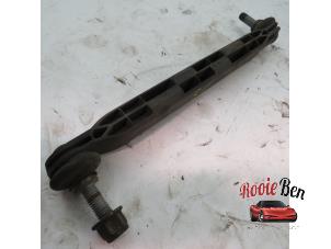 Used Anti-roll bar guide Chevrolet Cruze 1.8 16V VVT Price on request offered by Rooie Ben autodemontage