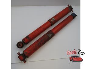 Used Shock absorber kit Chevrolet Chevy/Sportsvan G20 6.5 V8 Turbo Diesel Price on request offered by Rooie Ben autodemontage