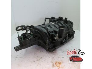 Used Intake manifold Dodge 1500 Crew Cab (DS/DJ/D2) 5.7 Hemi V8 4x4 Price on request offered by Rooie Ben autodemontage