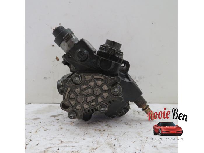 Begagnade Dieselpump Landrover Range Rover Evoque (LVJ/LVS) 2.2 eD4 16V 5-drs. Pris € 200,00 Marginaltabell erbjuds av Rooie Ben autodemontage