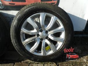 Used Wheel + tyre Landrover Range Rover Evoque (LVJ/LVS) Price on request offered by Rooie Ben autodemontage