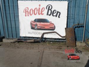 Gebrauchte Auspuff Mittel- + Enddämpfer Dodge Avenger (JS) 2.0 16V Preis auf Anfrage angeboten von Rooie Ben autodemontage