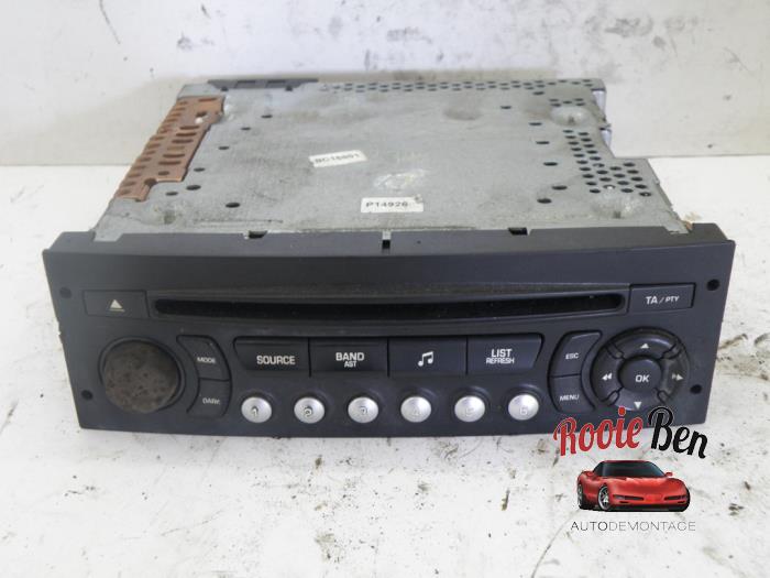 Radio CD player from a Peugeot 207/207+ (WA/WC/WM) 1.4 16V VTi 2008