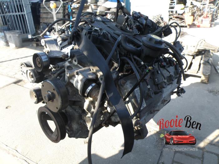 Engine Dodge Ram 5.7 V8 Hemi 1500 4x2 - 53032133AM EZA