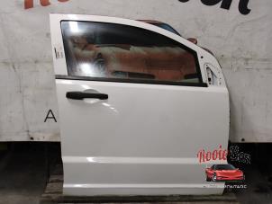 Używane Drzwi prawe przednie wersja 4-drzwiowa Dodge Caliber 1.8 16V Cena na żądanie oferowane przez Rooie Ben autodemontage