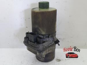Used Power steering pump Volkswagen Polo V (6R) 1.2 TSI Price on request offered by Rooie Ben autodemontage