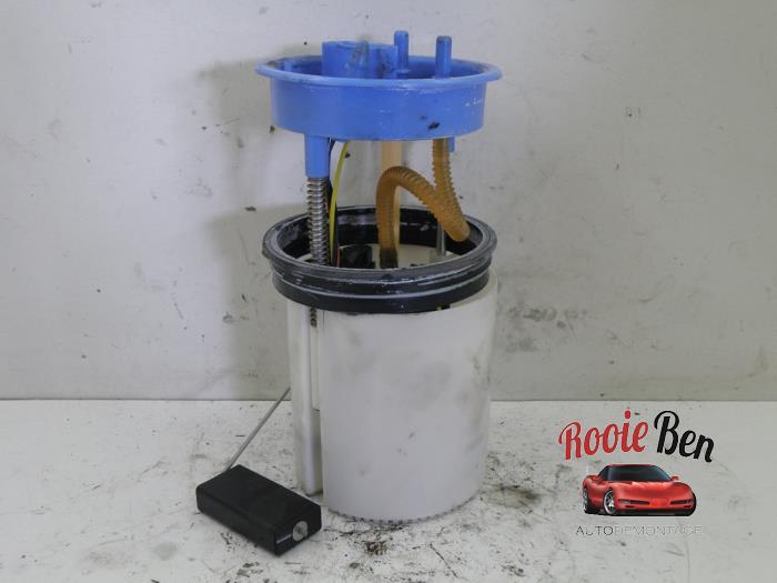Usagé Pompe à carburant Volkswagen Polo V (6R) 1.2 TSI Prix € 50,00 Règlement à la marge proposé par Rooie Ben autodemontage