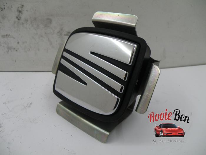 Tailgate handle Seat IV SC 1.4 16V 6J4827565A