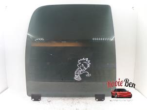 Usagé Vitre arrière droite Dodge Ram 3500 Standard Cab (DR/DH/D1/DC/DM) 5.7 V8 Hemi 1500 4x4 Prix sur demande proposé par Rooie Ben autodemontage