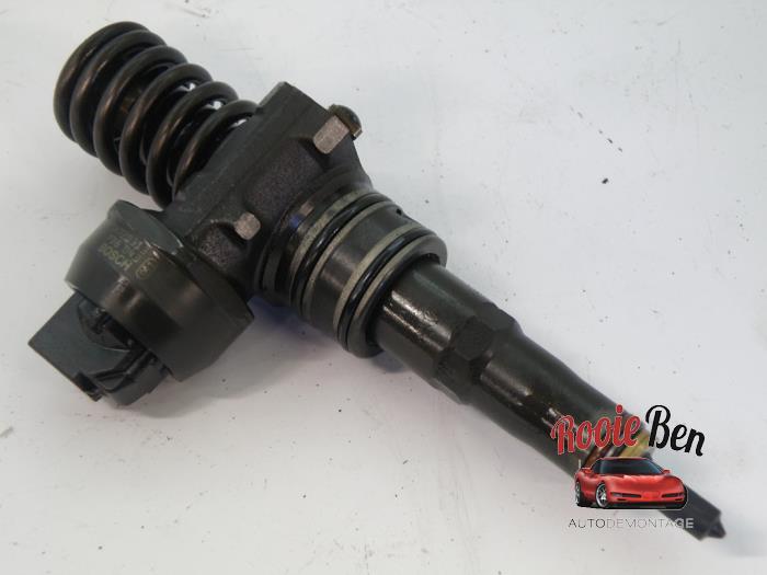 Usagé Injecteurs Volkswagen Touran (1T1/T2) 1.9 TDI 105 Euro 3 Prix € 50,00 Règlement à la marge proposé par Rooie Ben autodemontage