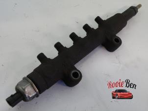 Used Fuel injector nozzle Ford Transit 2.2 TDCi 16V Price on request offered by Rooie Ben autodemontage