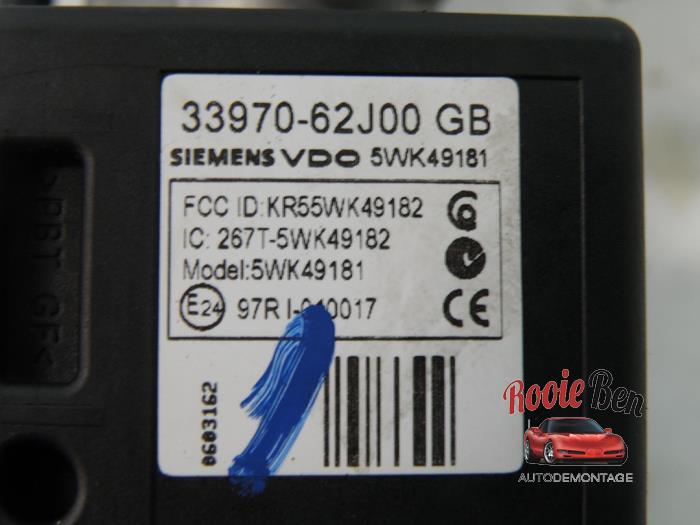 Cerradura de contacto y llave de un Suzuki Swift (ZA/ZC/ZD1/2/3/9) 1.5 VVT 16V 2008