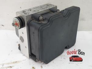 ABS-pump från en Mitsubishi Space Star (A0) 1.0 12V 2018