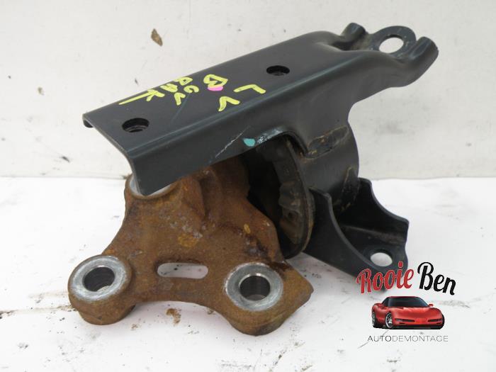 Used Engine mount Mitsubishi Space Star (A0) 1.0 12V Price € 20,00 Margin scheme offered by Rooie Ben autodemontage