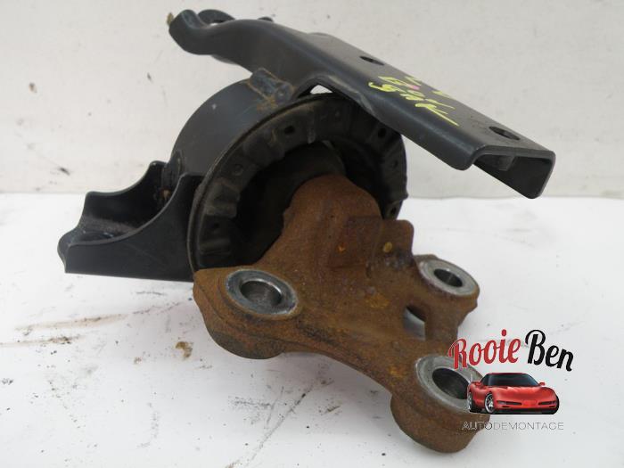 Engine mount from a Mitsubishi Space Star (A0) 1.0 12V 2018