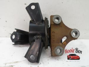 Engine mount from a Mitsubishi Space Star (A0) 1.0 12V 2018