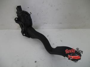 Used Accelerator pedal Citroen C3 (SC) 1.6 HDi 92 Price on request offered by Rooie Ben autodemontage