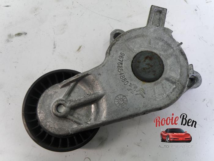 Usados Tensor correa múltiple Citroen C3 (SC) 1.6 HDi 92 Precio € 10,00 Norma de margen ofrecido por Rooie Ben autodemontage