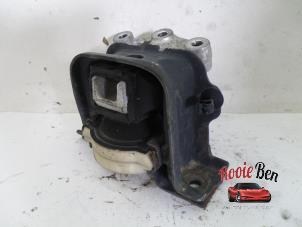 Used Engine mount Citroen C3 (SC) 1.6 HDi 92 Price on request offered by Rooie Ben autodemontage