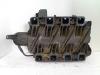 Intake manifold from a RAM 1500 Crew Cab (DS/DJ/D2) 5.7 Hemi V8 4x4 2011