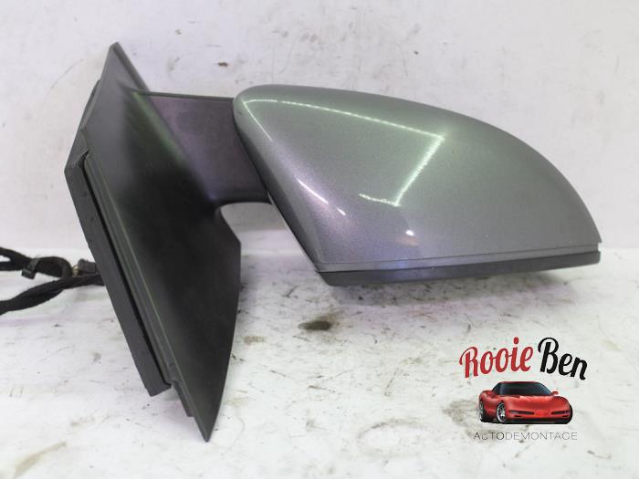 Wing mirror, right from a Volkswagen Polo V (6R) 1.2 TSI 2013
