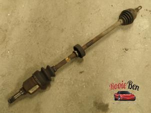 Used Front drive shaft, right Chrysler PT Cruiser 2.0 16V Price € 50,00 Margin scheme offered by Rooie Ben autodemontage