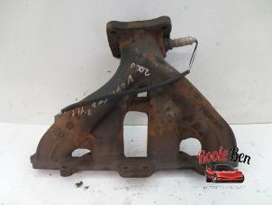 Used Exhaust manifold Chrysler Voyager/Grand Voyager 2.4i 16V Price on request offered by Rooie Ben autodemontage