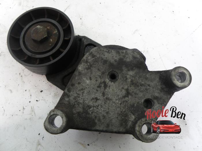 Usados Rodillo tensor correa múltiple Ford Focus 2 Wagon 1.6 TDCi 16V 110 Precio € 15,00 Norma de margen ofrecido por Rooie Ben autodemontage