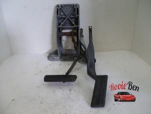 Used Set of pedals Dodge Ram 3500 (BR/BE) 5.2 1500 4x2 Kat. Price on request offered by Rooie Ben autodemontage