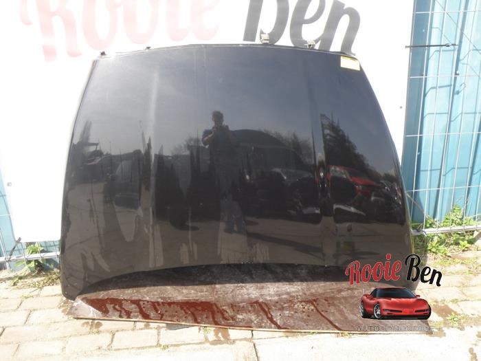 Używane Maska Dodge Ram 3500 Standard Cab (DR/DH/D1/DC/DM) 4.7 V8 1500 4x2 Cena na żądanie oferowane przez Rooie Ben autodemontage