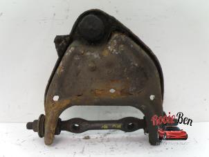 Used Front upper wishbone, right Dodge B-Serie B150 5.2 V8 EFI Price on request offered by Rooie Ben autodemontage