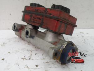 Used Master cylinder Dodge B-Serie B150 5.2 V8 EFI Price on request offered by Rooie Ben autodemontage