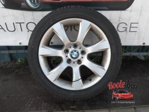Usagé Jante + pneumatique BMW 5 serie (F10) 550i V8 32V TwinPower Turbo Prix sur demande proposé par Rooie Ben autodemontage