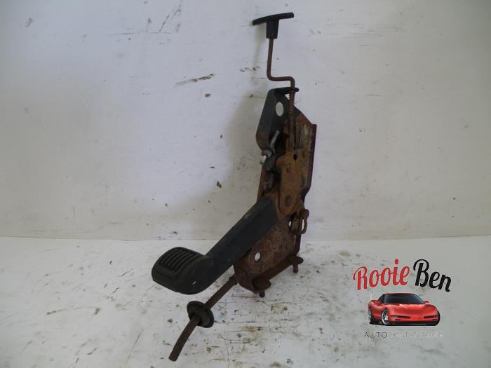 Używane Pedal hamulca Dodge B-Serie B150 5.2 V8 EFI Cena na żądanie oferowane przez Rooie Ben autodemontage