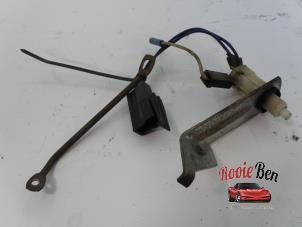 Used Brake light switch Dodge B-Serie B150 5.2 V8 EFI Price on request offered by Rooie Ben autodemontage