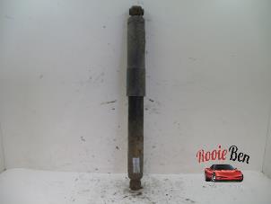 Used Rear shock absorber, left Jeep Grand Cherokee (WG/WJ) 2.7 CRD 20V Price on request offered by Rooie Ben autodemontage