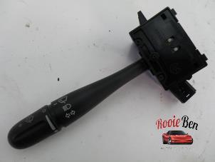Used Steering column stalk Chrysler Voyager/Grand Voyager (RG) 2.5 CRD Price on request offered by Rooie Ben autodemontage