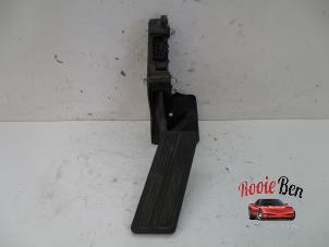 Used Accelerator pedal Chrysler Voyager/Grand Voyager (RG) 2.5 CRD Price € 60,00 Margin scheme offered by Rooie Ben autodemontage