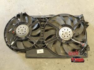 Used Radiator fan Chrysler Voyager/Grand Voyager (RG) 2.5 CRD Price on request offered by Rooie Ben autodemontage