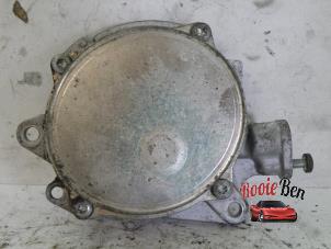 Used Vacuum pump (petrol) Citroen C4 Berline (LC) 1.6 16V VTi 120 Price on request offered by Rooie Ben autodemontage