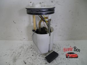 Used Electric fuel pump Volkswagen Polo V (6R) 1.2 12V Price on request offered by Rooie Ben autodemontage