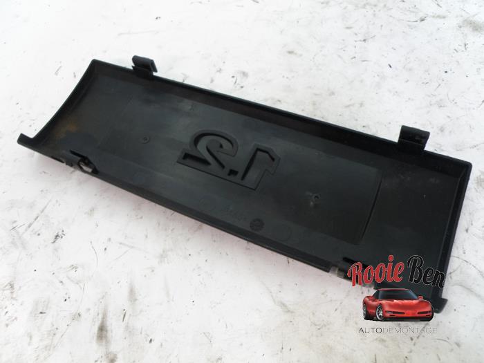 Abdeckblech Motor van een Volkswagen Polo V (6R) 1.2 12V 2013